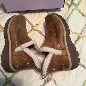 Skechers Brown Faux Fur Lined Boots